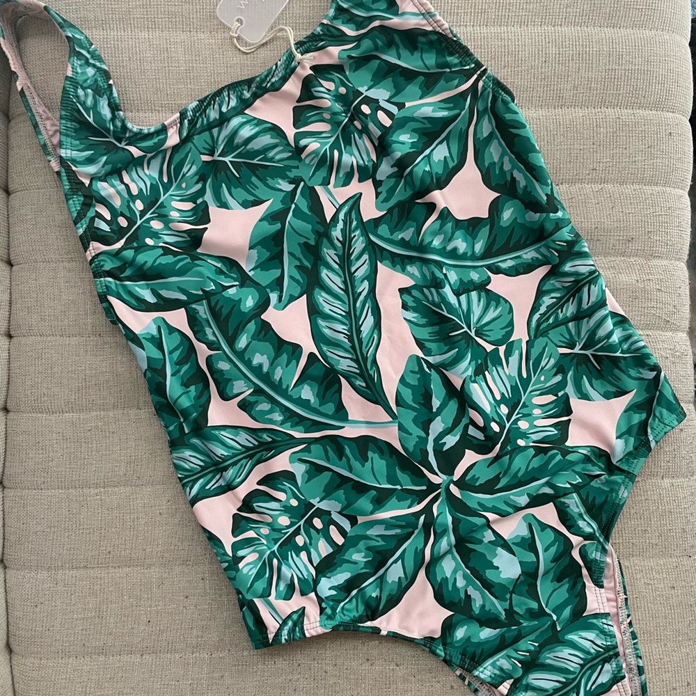 Kenny Flowers The Beverly Hills Swimsuit